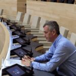 desprendimientos de LLA podrían arrebatarle votos claves en octubre